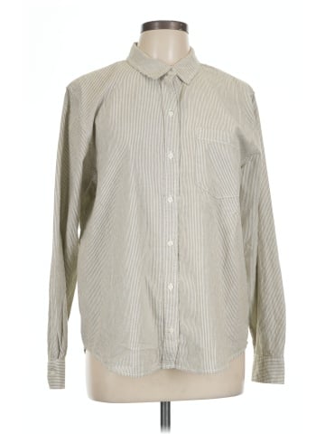 Universal Thread Long Sleeve Button-Down Shirt (view 1)