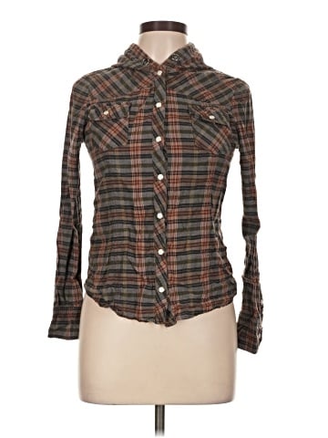 The Clothing Company Long Sleeve Button-Down Shirt (view 1)