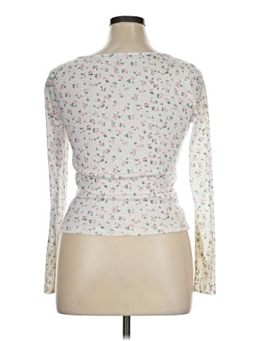 DAZY Long Sleeve T-Shirt (view 2)