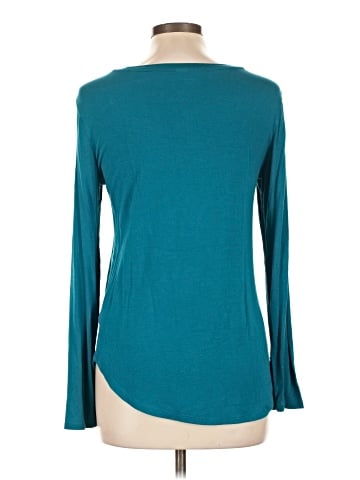 Old Navy Pullover Sweater (view 2)