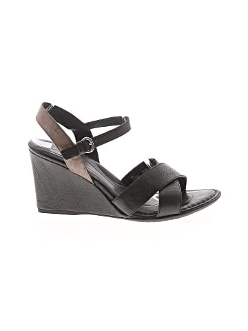 Born Crown Wedges (view 1)