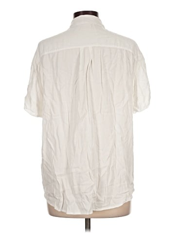 Lord & Taylor Short Sleeve Button-Down Shirt (view 2)