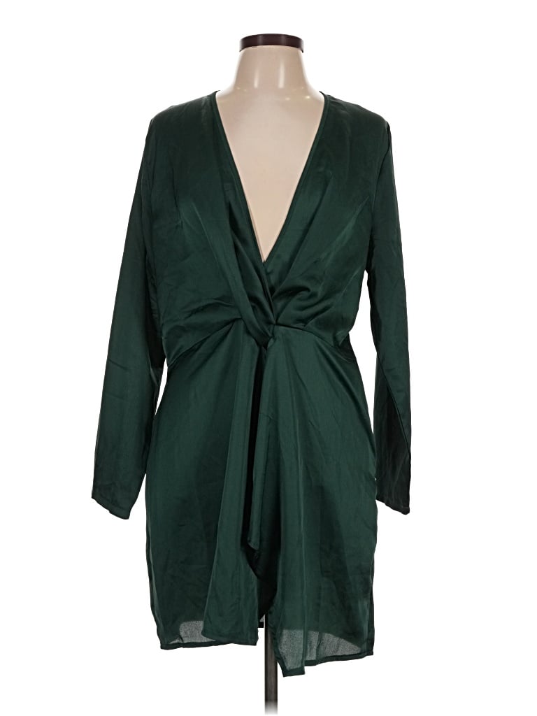 Pre-owned Prettylittlething Cocktail Dress In Green