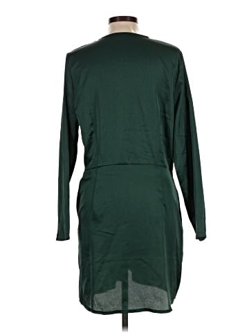 PrettyLittleThing Cocktail Dress (view 2)