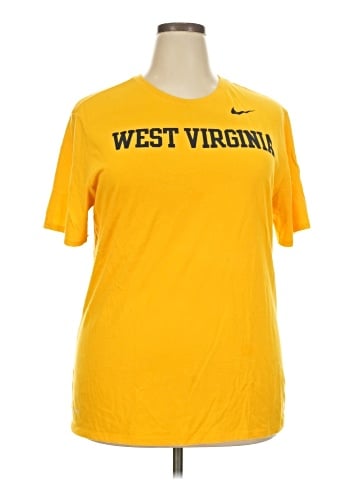 Nike Short Sleeve T-Shirt (view 1)
