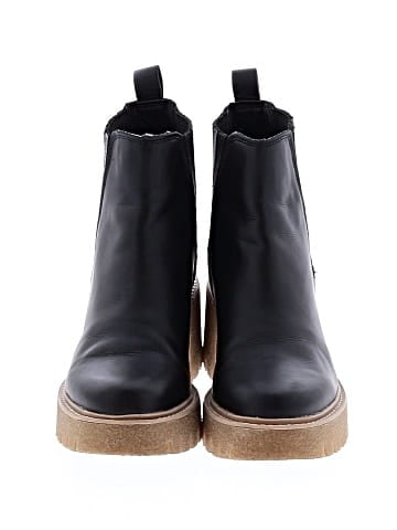 Dolce Vita Ankle Boots (view 2)