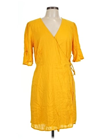 Old Navy Casual Dress (view 1)