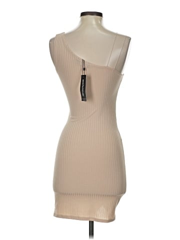 PrettyLittleThing Sleeveless Top (view 2)