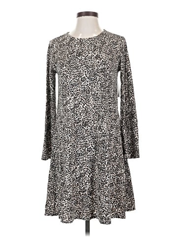 Old Navy Casual Dress (view 1)