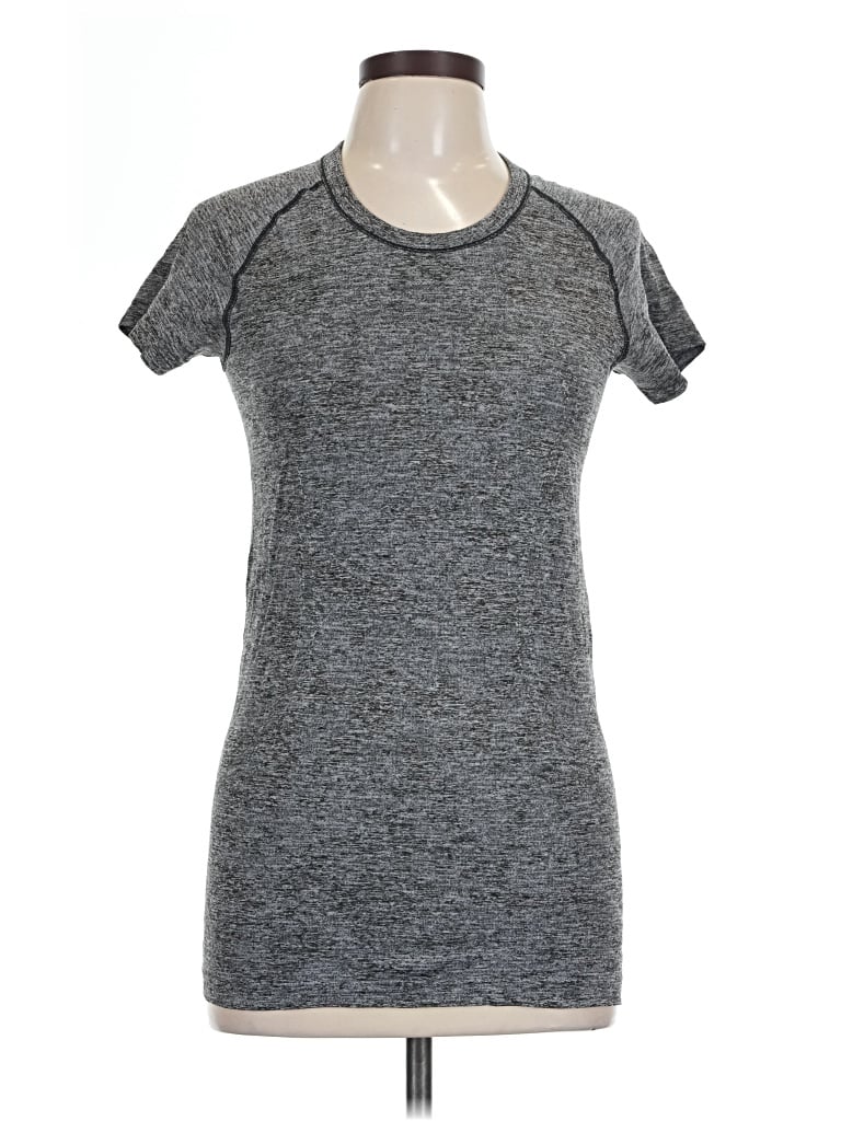 Pre-owned Lululemon Athletica Active T-shirt In Gray