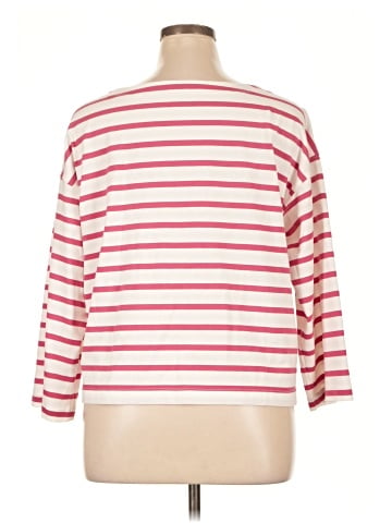 Old Navy 3/4 Sleeve T-Shirt (view 2)