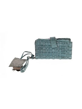 Vilenca Holland Leather Wristlet