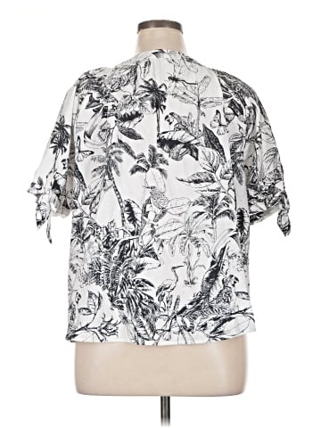 Christopher & Banks Short Sleeve Blouse (view 2)