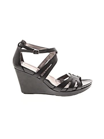 Kenneth Cole REACTION Wedges (view 1)