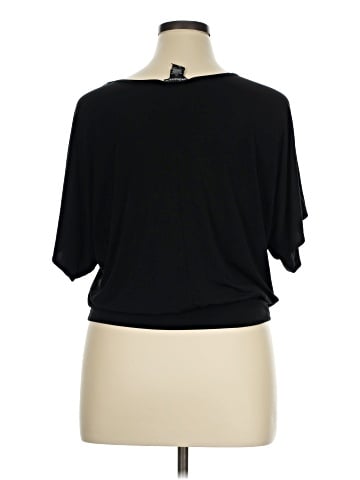 Sixteen Short Sleeve Top (view 2)
