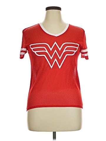 DC Comics Short Sleeve T-Shirt (view 1)