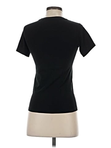 Uniqlo Short Sleeve T-Shirt (view 2)