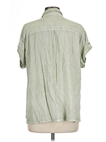 Velvet Heart Short Sleeve Button-Down Shirt (view 2)