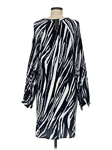 Banana Republic Casual Dress (view 2)