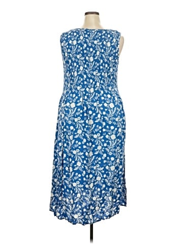Croft & Barrow Casual Dress (view 2)