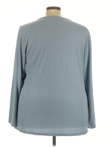 Torrid 3/4 Sleeve Top (view 2)