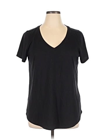 Torrid Short Sleeve T-Shirt (view 1)