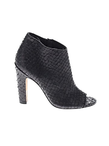 Vince. Ankle Boots (view 1)