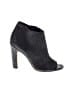 Vince. Black Ankle Boots Size 7 - photo 1