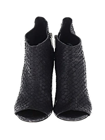 Vince. Ankle Boots (view 2)