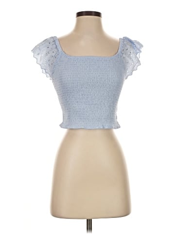 Universal Thread Short Sleeve Top (view 1)