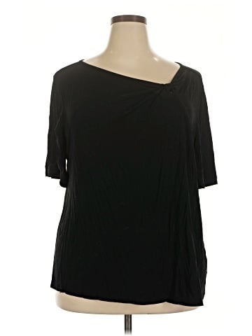BLOOMCHIC Short Sleeve Top (view 1)