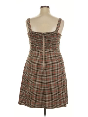 Ava & Viv Casual Dress (view 2)