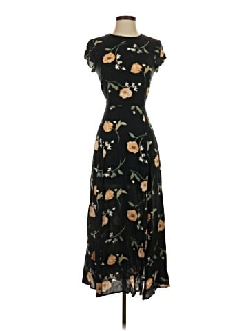 Urban Outfitters Casual Dress (view 1)