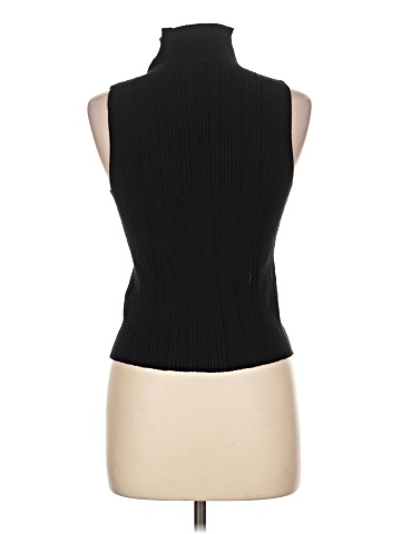 Scoop Sleeveless Top (view 2)