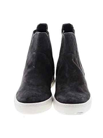 Vince. Ankle Boots (view 2)