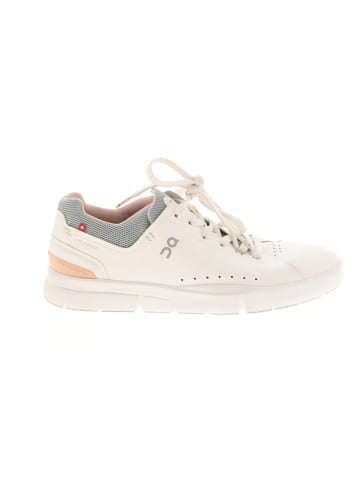 On Cloud Sneakers (view 1)