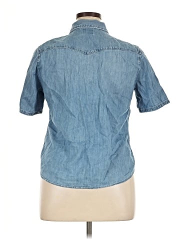 Levi's Short Sleeve Button-Down Shirt (view 2)