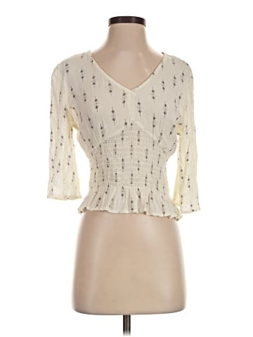 Mudd 3/4 Sleeve Top (view 1)
