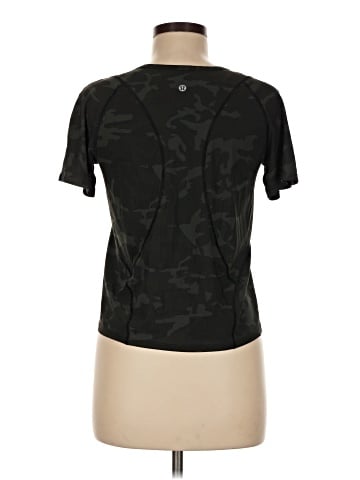 Lululemon Athletica Short Sleeve T-Shirt (view 2)