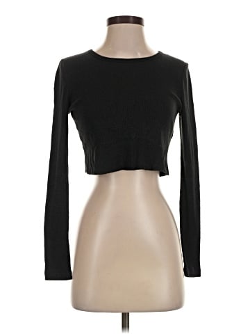 Urban Outfitters Long Sleeve T-Shirt (view 1)
