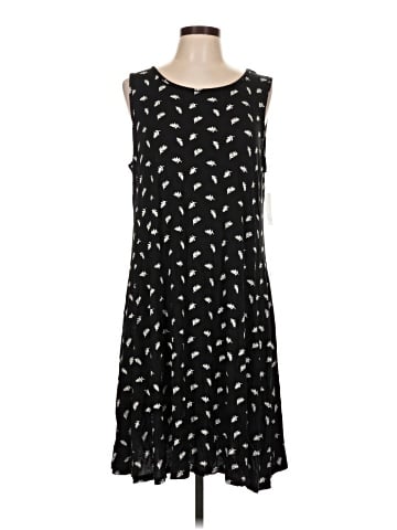 Croft & Barrow Casual Dress (view 1)