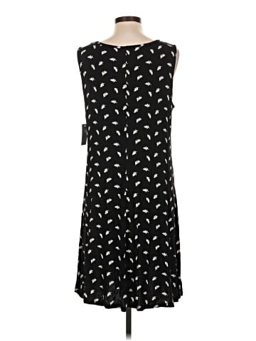Croft & Barrow Casual Dress (view 2)