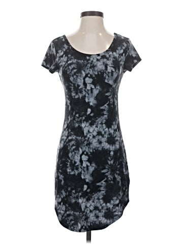 No Boundaries Casual Dress (view 1)
