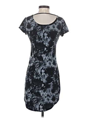 No Boundaries Casual Dress (view 2)