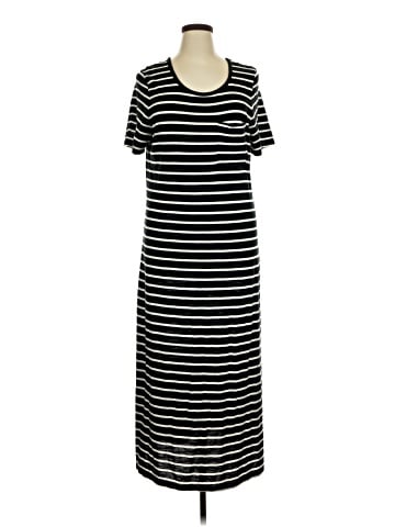 Old Navy Casual Dress (view 1)