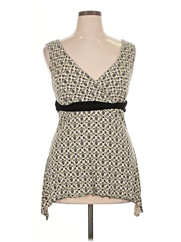 Studio M Sleeveless Top (view 1)