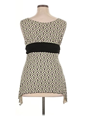 Studio M Sleeveless Top (view 2)
