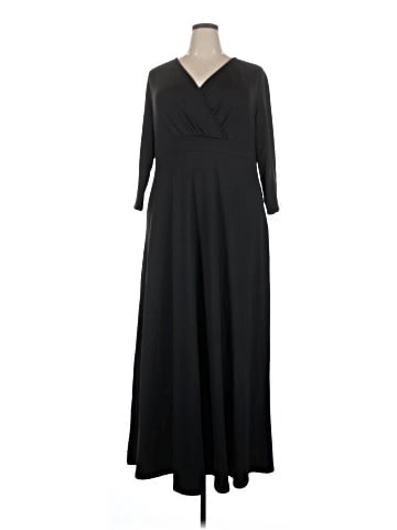 POSESHE Casual Dress (view 1)