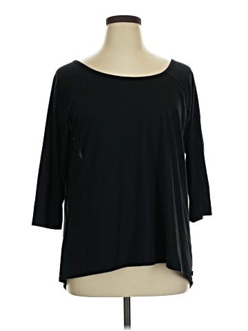 Fabletics 3/4 Sleeve Top (view 1)