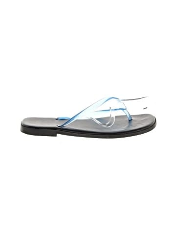 Gap Flip Flops (view 1)